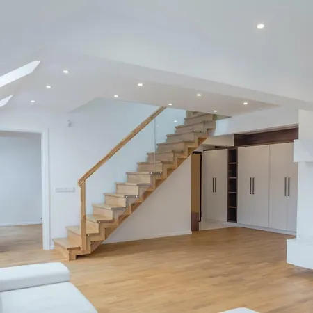 Premium Penthouse Grand Apartment